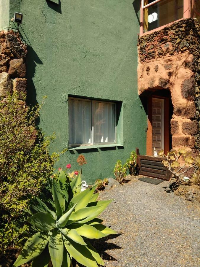 Casa Imeldo Y Eloisa El Pinar (El Hierro)